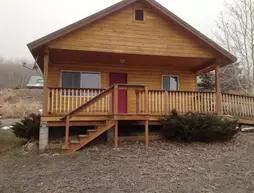 Drift Lodge Moose Bay Cabins | Idaho - Island Park