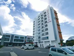 C'haya Hotel | Sabah - Kota Kinabalu (ve civarı) - Kota Kinabalu - Kampung Sembulan Baru - Tanjung Aru