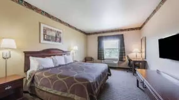 Super 8 Fort Worth North/Meacham Blvd | Teksas - Fort Worth (ve civarı) - Fort Worth