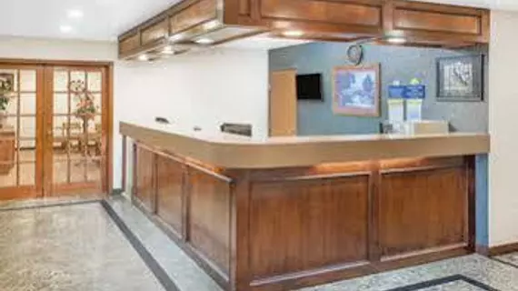 Days Inn and Suites Brinkley | Arkansas - Forrest City (ve civarı) - Brinkley