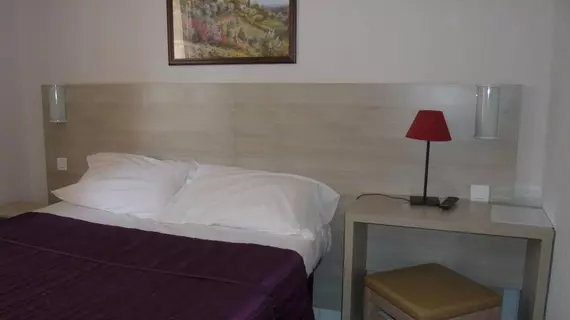 Hotel Parisien | Provence - Alpes - Cote d'Azur - Monaco (ve civarı) - Menton