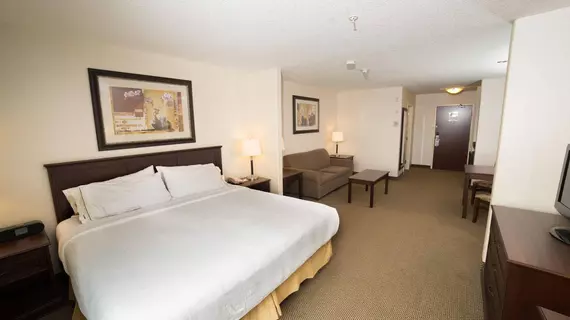 Holiday Inn Express Hotel & Suites Whitecourt Southeast | Alberta - Whitecourt (ve civarı) - Whitecourt