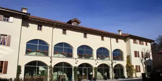 Hotel Cascina Canova