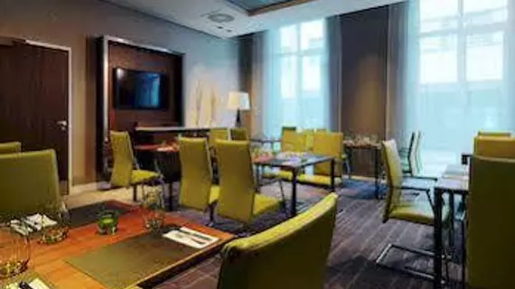 Courtyard by Marriott Cologne | Kuzey Ren-Westfalia - Köln (ve civarı) - Köln - Ren'in Sol Yakası