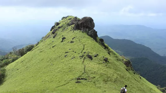 Neeleshwar Hermitage | Kerala - Kasaragod District - Hosdurg