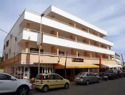 Apartamentos Sandic | Balearic Adaları - İbiza Adası - Santa Eulalia del Rio - Es Canar