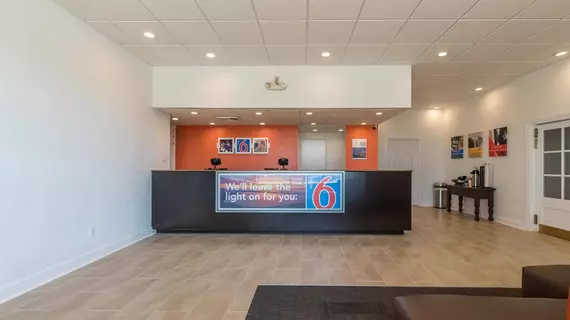 Motel 6 Hamilton AL | Alabama - Hamilton