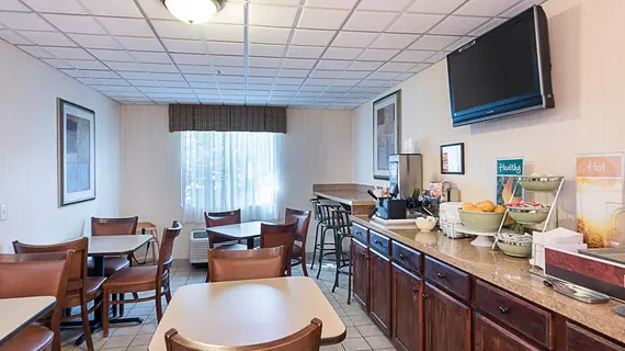 Quality Inn Shepherdstown | Batı Virginia - Martinsburg (ve civarı) - Shepherdstown