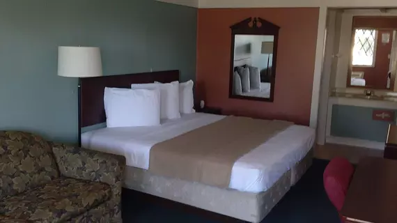 Westwoods Inn & Suites | Michigan - Detroit (ve civarı) - Woodhaven