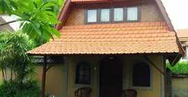 Suji Bungalow | Bali - Kuta - Kuta Merkezi