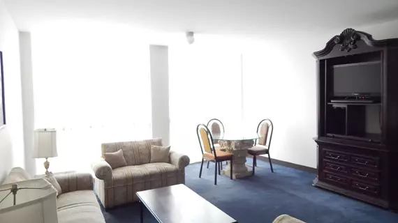 Hotel Suites Bernini | Jalisco - Guadalajara (ve civarı) - Guadalajara