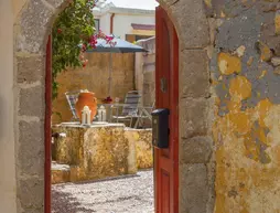 Red Door House | Ege Adaları - Rodos Bölgesel Birimi - Rodos - Rodos Şehri - Rodos Eski Kent Bölgesi