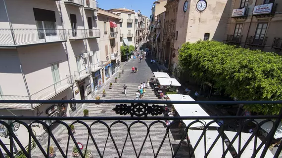 Porta terra | Sicilya - Palermo (vilayet) - Cefalu