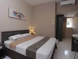 RedDoorz @ Sunset Point Seminyak | Bali - Badung - Günbatımı Yolu