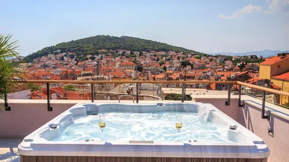 Cornaro Hotel | Split-Dalmaçya - Split - Split Eski Kent Bölgesi