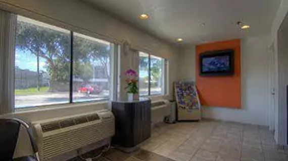 Motel 6 Orlando - Winter Park | Florida - Orlando (ve civarı) - Orlando