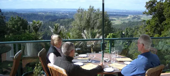 Auckland's Waitakere Estate | Auckland Bölgesi - Auckland (ve civarı) - Waiatarua