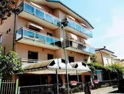 Hotel Gialpina | Emilia-Romagna - Rimini - Viserba