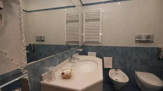 Hotel Brindor | Piedmont - Turin (ve civarı) - Poirino