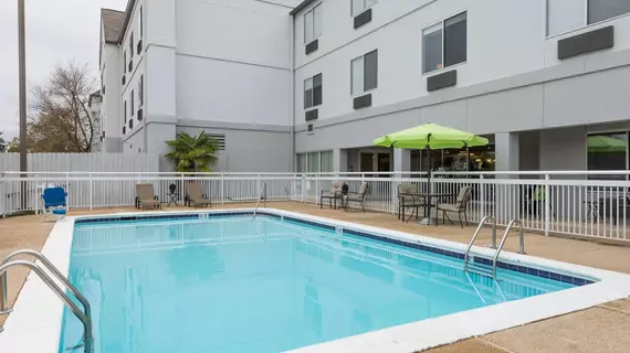 Wingate by Wyndham Shreveport Airport | Louisiana - Bossier Parish - Shreveport (ve civarı) - Shreveport