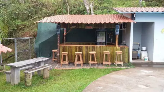 Rancho Montezumo | Alajuela (ili) - San Jose (ve civarı) - Santiago de Puriscal