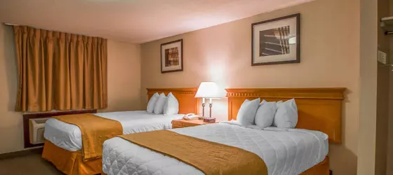 Rodeway Inn and Suites | Connecticut - Torrington (ve civarı) - Torrington