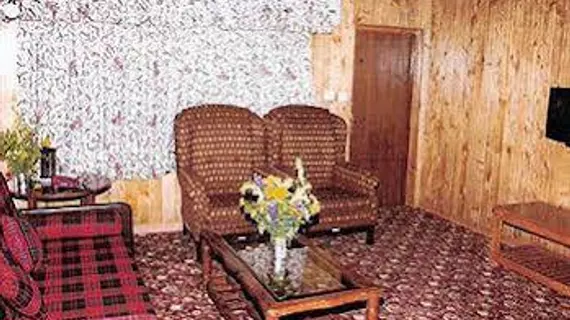 Grand Mumtaz Cottage | Cammu ve Keşmir - Srinagar (ve civarı) - Gulmarg