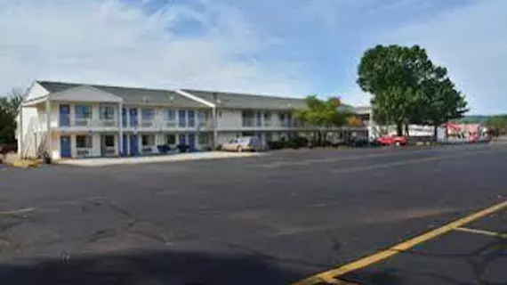 Motel 6 Hartford - Southington | Connecticut - Hartford (ve civarı) - Southington