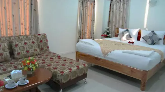 Rueanrimnam Hotel | Roi Et (ili) - Roi Et