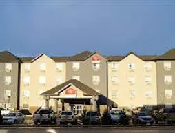 Devonian Hotel and Suites | Alberta - Fox Creek