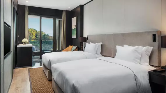 Hilton Ningbo Dongqian Lake Resort | Zhejiang - Ningbo - Yinzhou