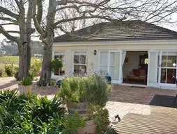 Majini Guest House | Western Cape (il) - West Coast DC - Drakenstein - Cape Town (ve civarı) - Cape Town