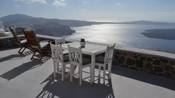 Ikia Kriton | Ege Adaları - Santorini