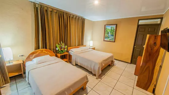 Cabinas Eddy B&B | Puntarenas (ili) - Monteverde