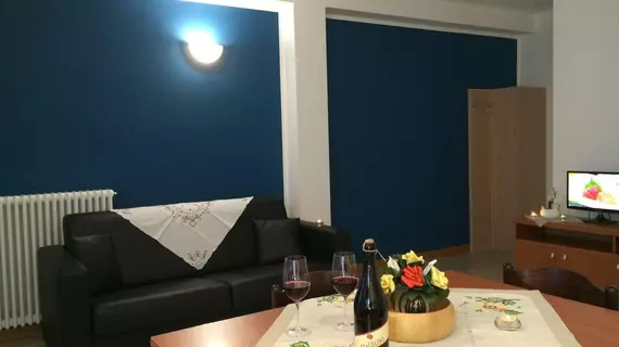 Residence Le Azalee | Lombardy - Como (il) - Vercana