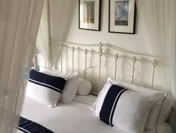 Blue On Blue Bed and Breakfast | Western Cape (il) - West Coast DC - Drakenstein - Cape Town (ve civarı) - Cape Town - Kalk Bay