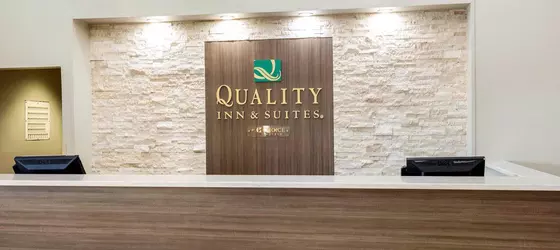 Quality Inn and Suites Arnold St Louis | Missouri - St. Louis (ve civarı) - Arnold