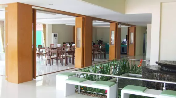 Rueanrimnam Hotel | Roi Et (ili) - Roi Et