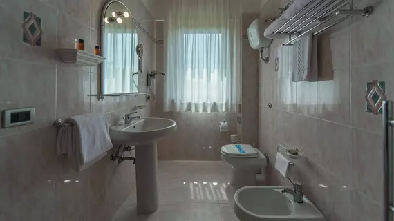 Hotel Columbus | Lazio - Viterbo (vilayet) - Bolsena