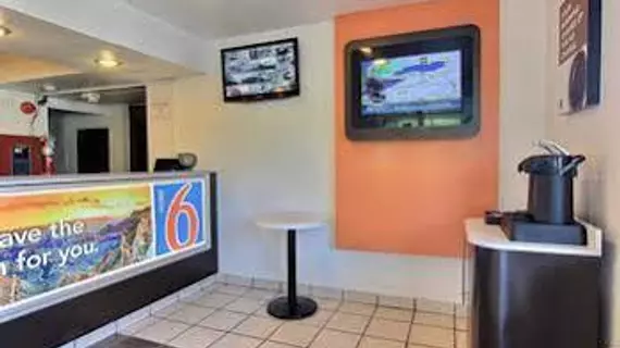 Motel 6 Austin North | Teksas - Austin (ve civarı) - Austin