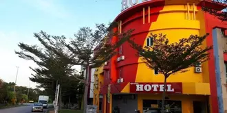 New Wave Hotel Nilai 1