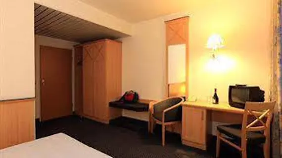 Hotel Near By | Aşağı Saksonya - Hannover (ve civarı) - Laatzen