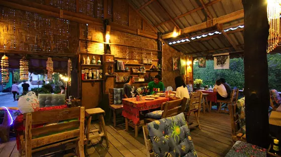 PP Red Tuna Hut | Krabi İli - Ko Phi Phi