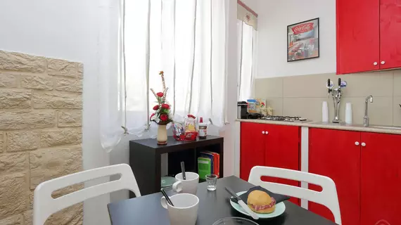 Lucky Holiday Apartments | Lazio - Roma (ve civarı) - Roma Kent Merkezi - Esquilino