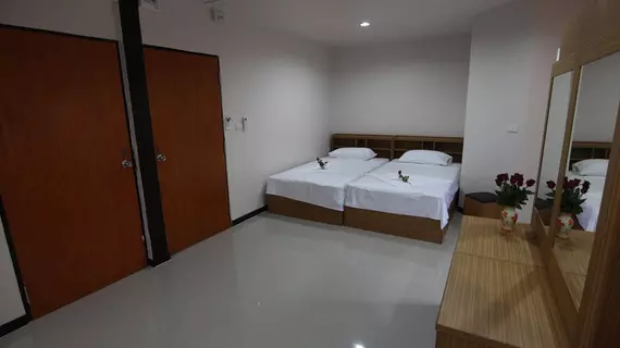 B Place Guesthouse | Krabi İli - Ko Phi Phi