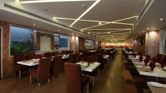 Rockdale Clarks Inn Suites | Andra Pradeş - Visakhapatnam (ve civarı) - Visakhapatnam