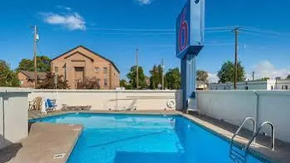 Motel 6 Walla Walla | Washington - Walla Walla (ve civarı) - Walla Walla