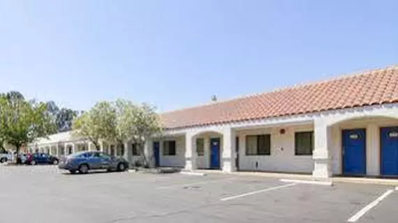 Motel 6 Thousand Oaks South | Kaliforniya - Los Angeles County - Thousand Oaks