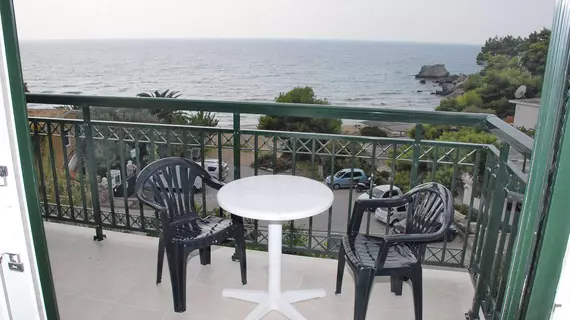 Glyfada Beach Hotel | İyon Adaları - Korfu - Glifada