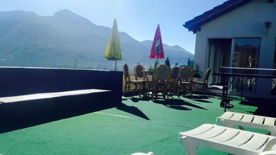 Hotel Garni Battello | Ticino Kantonu - Melide